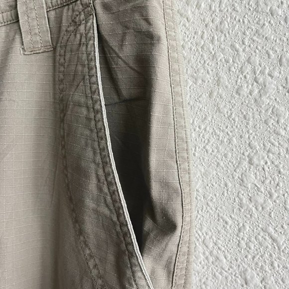 The North Face Women's Almatta Cropped Capri Khaki Pants Size 12 - Picture 6 of 12